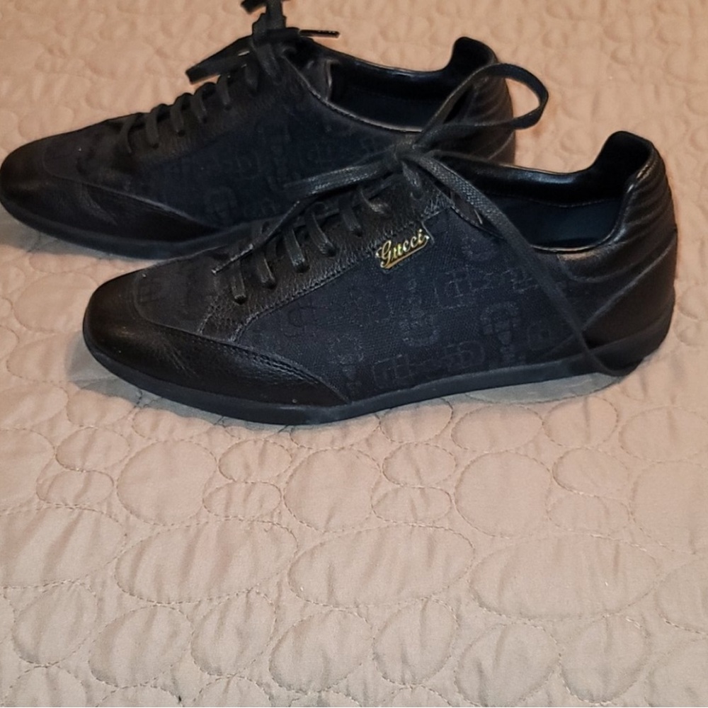 GUCCI AUTHENTIC SNEAKERS - Picture 2 of 9